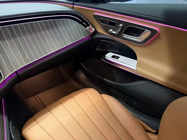 Mercedes-Benz E-Class — Фото автомобиля 17