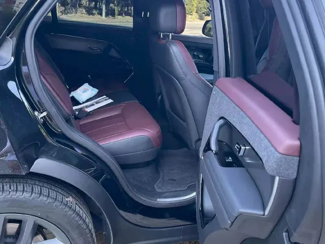 Land Rover Range Rover Sport — Фото автомобиля 7