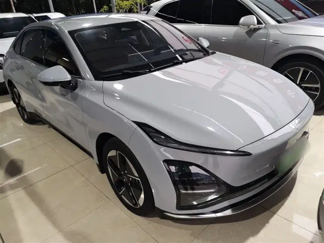 Wuling Starlight — Фото автомобиля 21