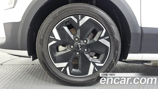 Kia Niro New — Фото автомобиля 5