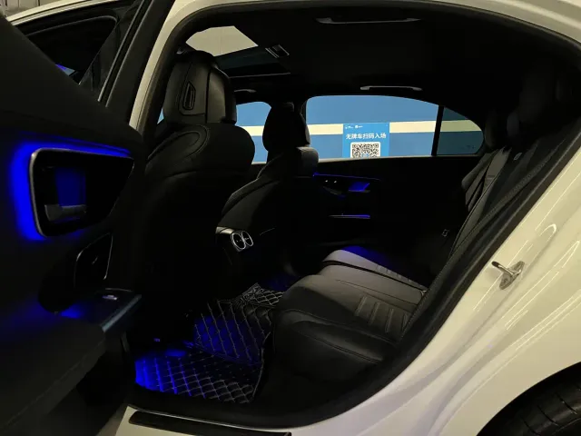 Mercedes-Benz C-Class — Фото автомобиля 12