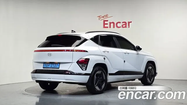 Hyundai Kona SX2 — Фото автомобиля 2