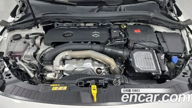Mercedes-Benz GLA-Class H247 — Фото автомобиля 6