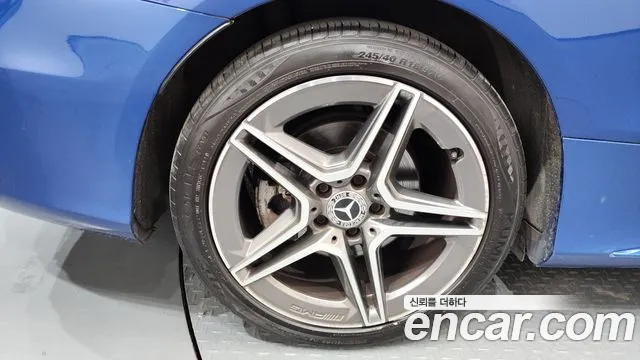 Mercedes-Benz C-Class — Фото автомобиля 5