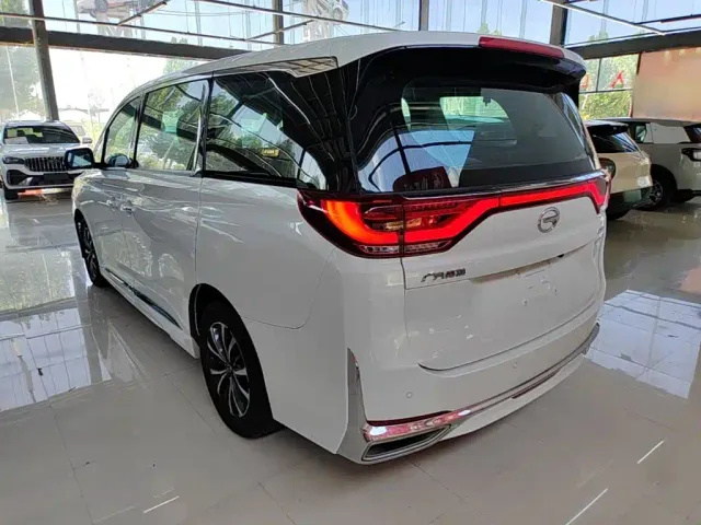 GAC Trumpchi M8 — Фото автомобиля 4