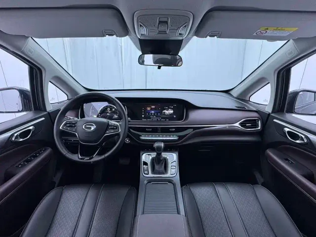 GAC Trumpchi M6 — Фото автомобиля 16