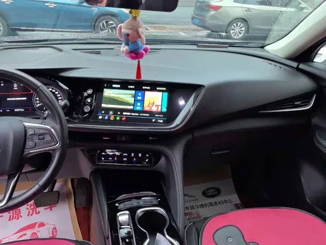 Buick Envision Plus — Фото автомобиля 13