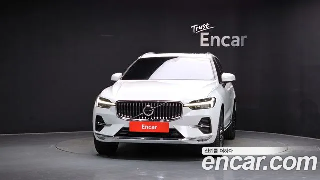 Volvo XC60 2nd Gen — Фото автомобиля 3