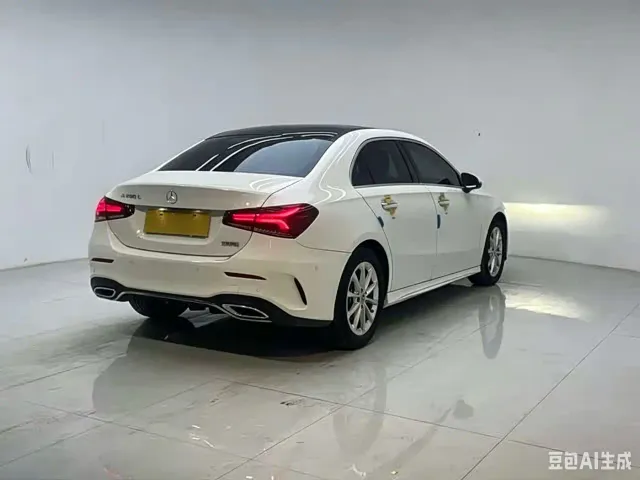 Mercedes-Benz A-Class — Фото автомобиля 6