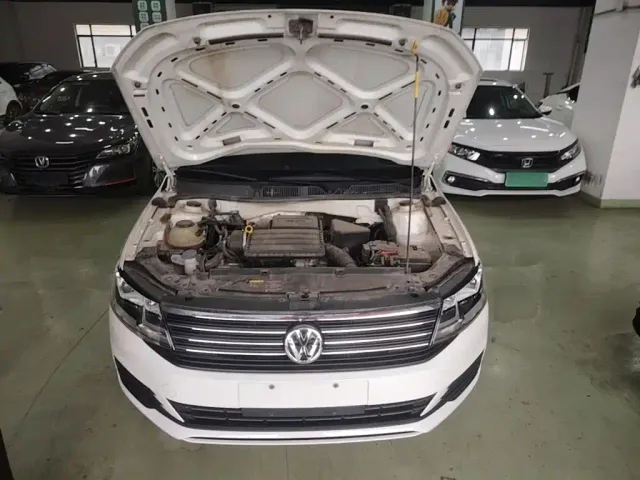 Volkswagen Lavida — Фото автомобиля 19