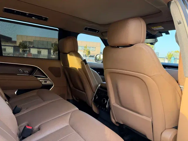 Land Rover Range Rover — Фото автомобиля 11