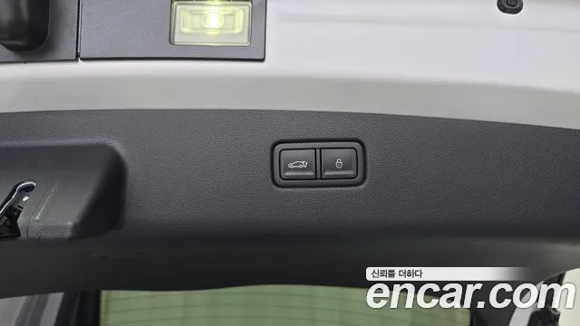 Genesis GV70 2.5T Бензин AWD — Фото автомобиля 13