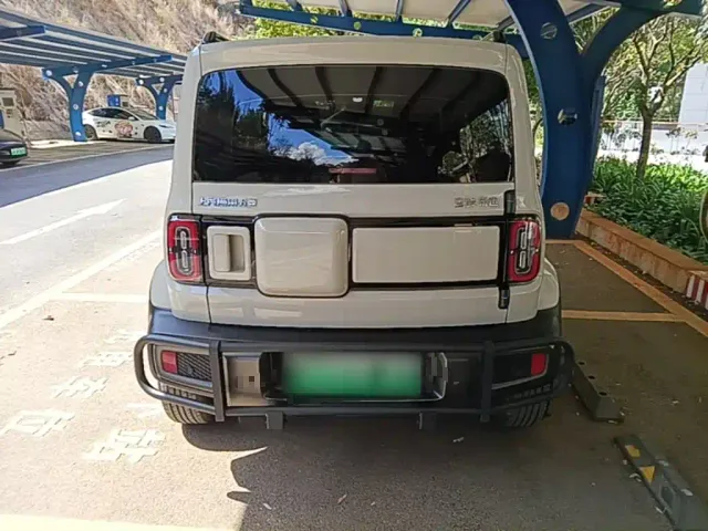 Baojun Yep — Фото автомобиля 5