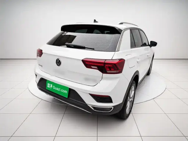 Volkswagen T-Roc — Фото автомобиля 4