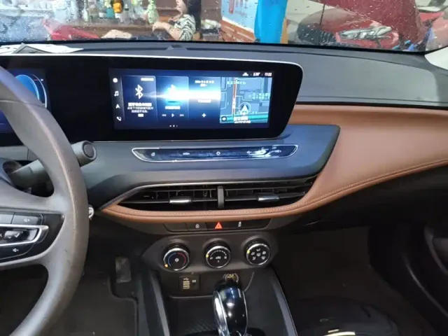 Buick Verano — Фото автомобиля 12