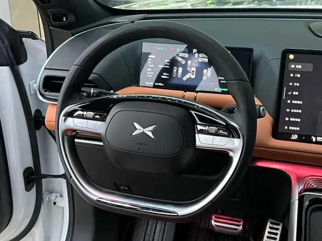 Xpeng G9 — Фото автомобиля 6