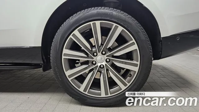 Land Rover Range Rover — Фото автомобиля 21