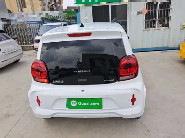 Roewe Clever — Фото автомобиля 5