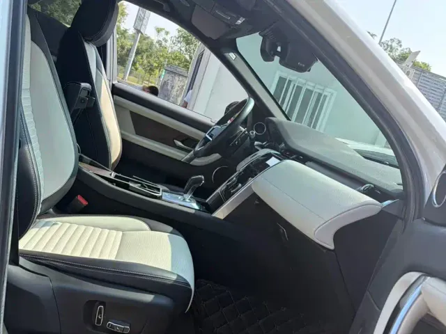 Land Rover Discovery Sport — Фото автомобиля 7