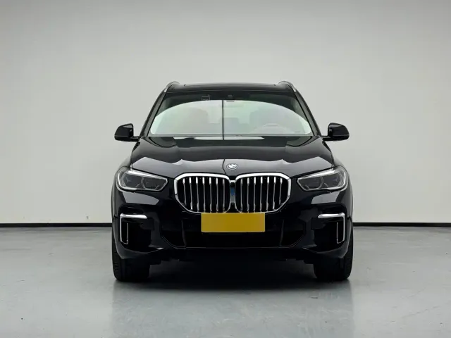 BMW X5 — Фото автомобиля 3