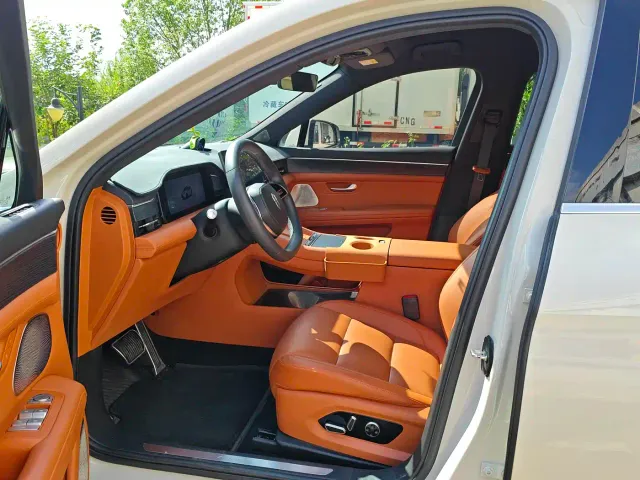 Aito M5 — Фото автомобиля 4