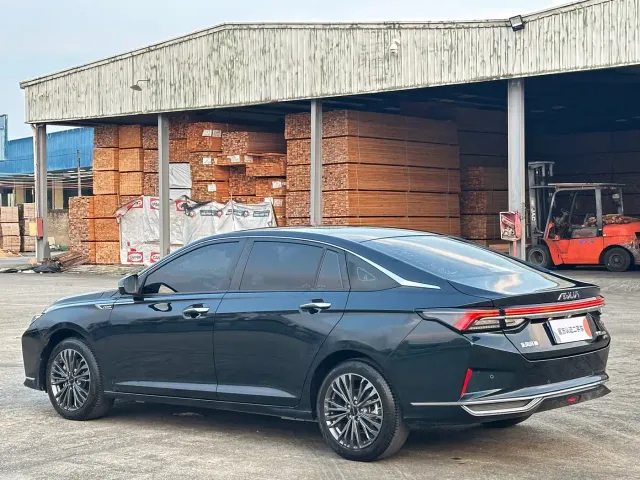 Dongfeng Yixuan MAX — Фото автомобиля 7