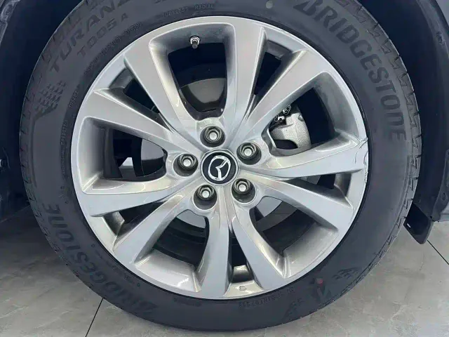 Mazda CX-30 — Фото автомобиля 15