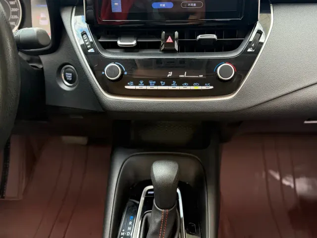 Toyota Corolla — Фото автомобиля 18