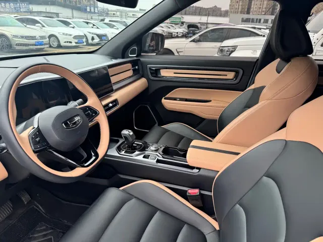 Geely Geely ICON 2023 Model 1.5TD Chocolate Deluxe Edition — Фото автомобиля 7