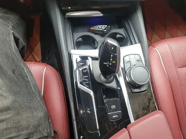 BMW 5 Series — Фото автомобиля 13