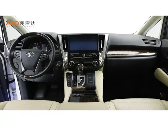 Toyota Alphard — Фото автомобиля 5
