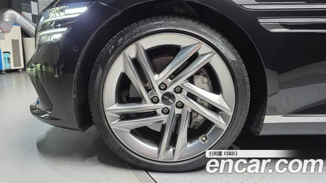 Genesis G80 Бензин 2.5 турбо 2WD — Фото автомобиля 5