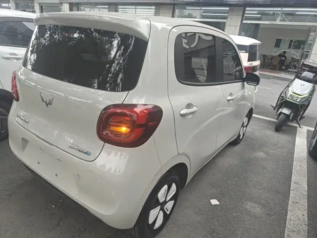 Wuling Hongguang Mini EV — Фото автомобиля 6