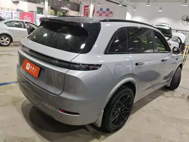 Li Auto L7 — Фото автомобиля 3