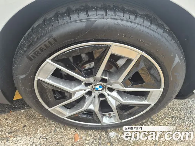 BMW 5 Series — Фото автомобиля 19
