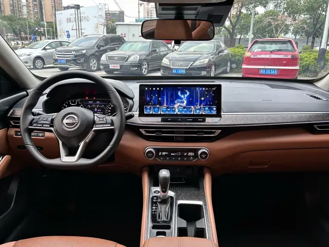 Nissan Teana — Фото автомобиля 16