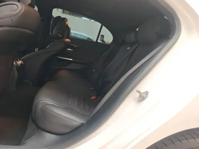 Mercedes-Benz C-Class — Фото автомобиля 16