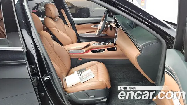 Genesis GV70 2.5T Бензин AWD — Фото автомобиля 10