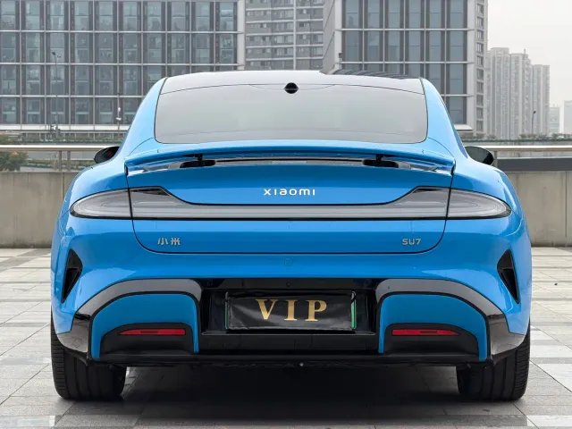 Xiaomi SU7 — Фото автомобиля 10