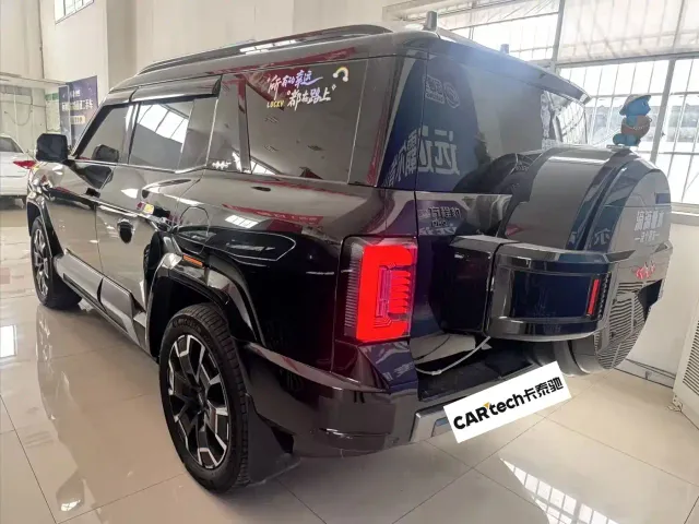 BYD FangChengBao Leopard 8 — Фото автомобиля 4
