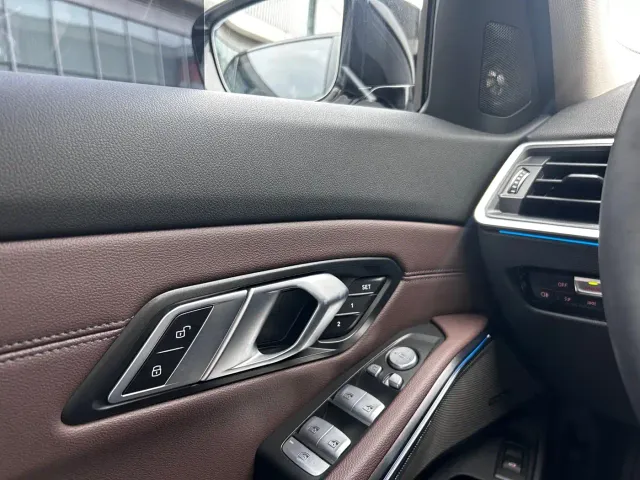 BMW 3 Series — Фото автомобиля 14