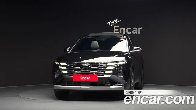 Hyundai Tucson Новый Tucson (NX4) Бензин 1.6 Turbo 4WD — Фото автомобиля 3