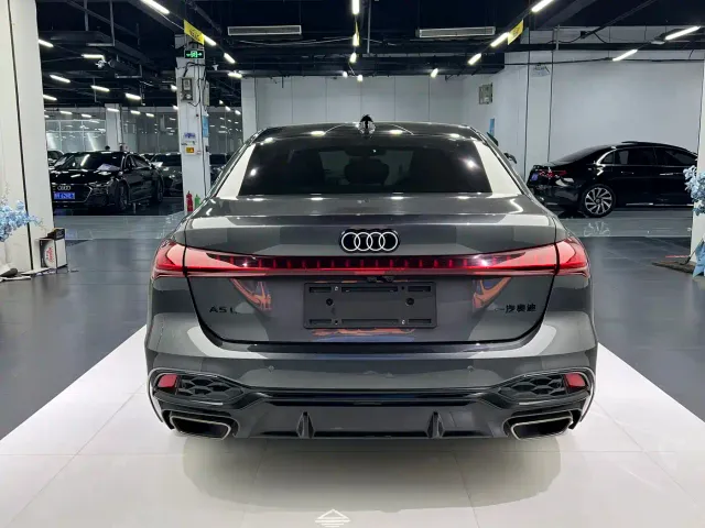 Audi A5L — Фото автомобиля 10