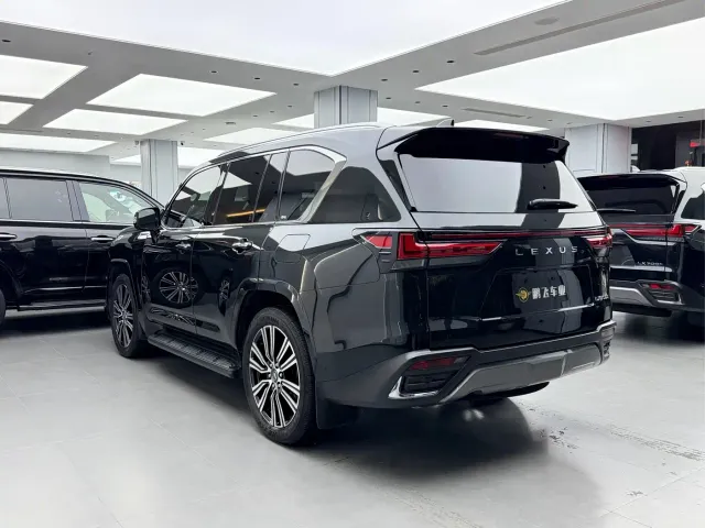 Lexus LX — Фото автомобиля 23
