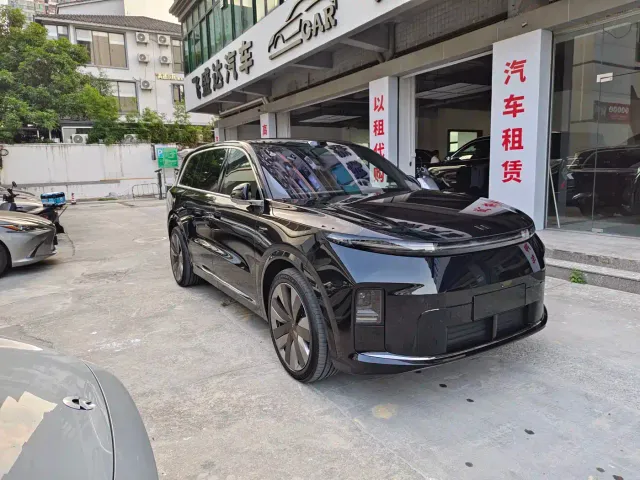 Li Auto L9 — Фото автомобиля 3