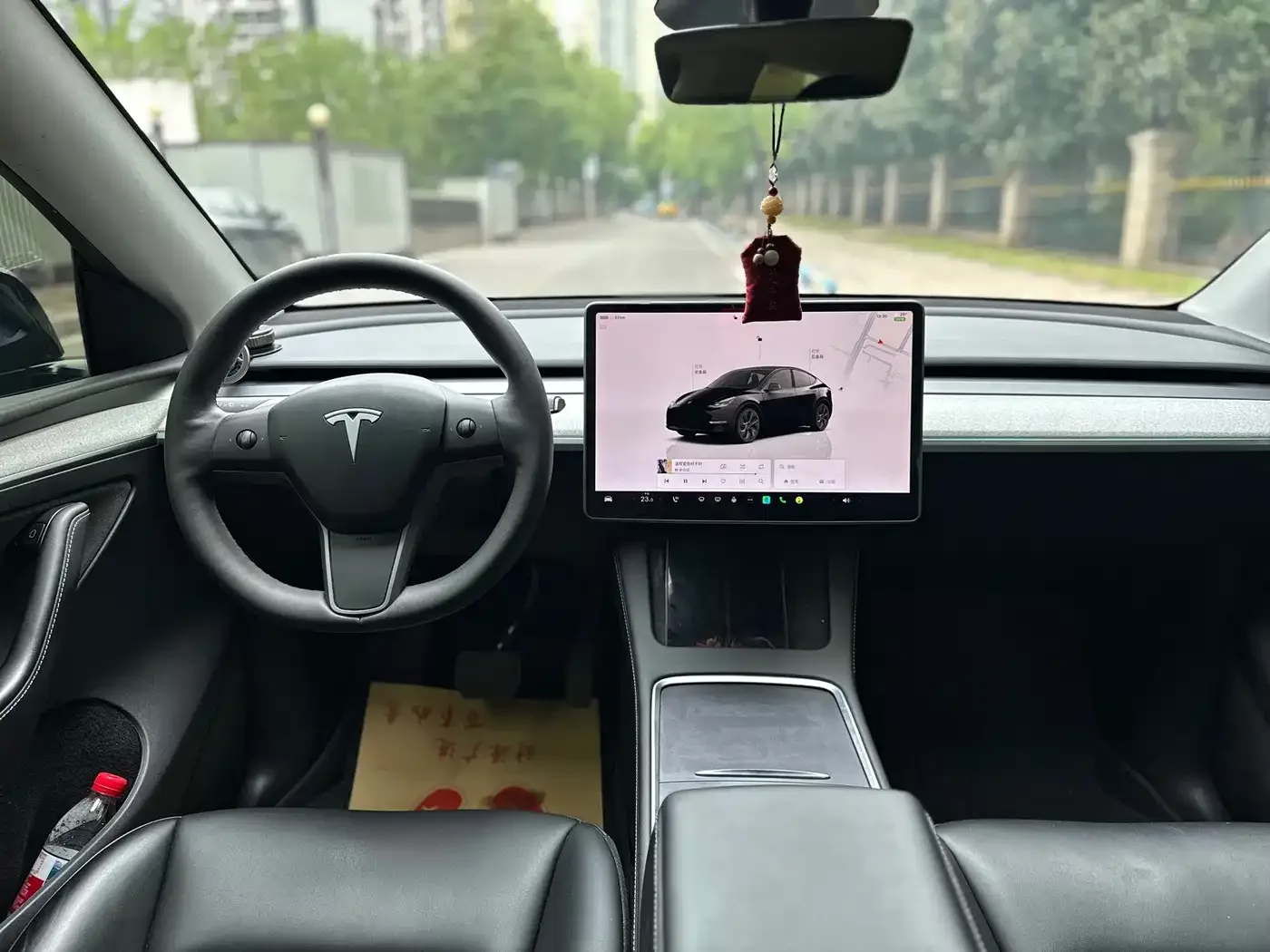 Tesla Model Y 2024 Rear-Wheel Drive Version — Фото автомобиля 8
