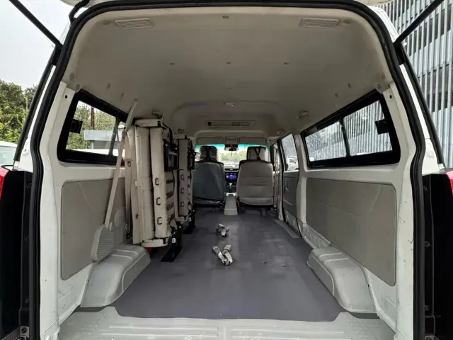 Jinbei New Hiace X30L — Фото автомобиля 9