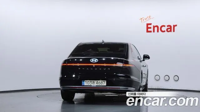 Hyundai Grandeur GN7 — Фото автомобиля 4