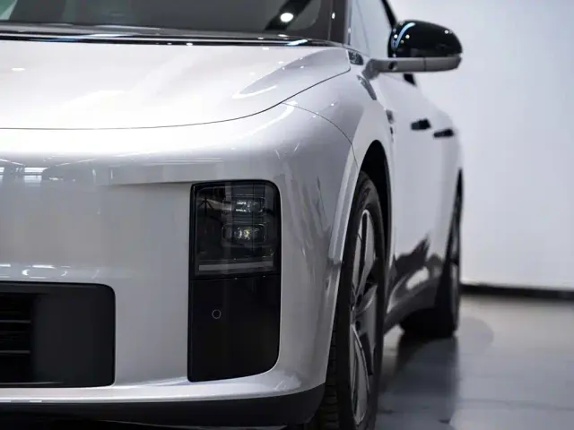 Li Auto i6 — Фото автомобиля 10