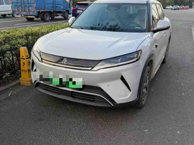 Фотография автомобиля — BYD Yuan UP